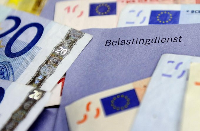 Belastingformulier en geld